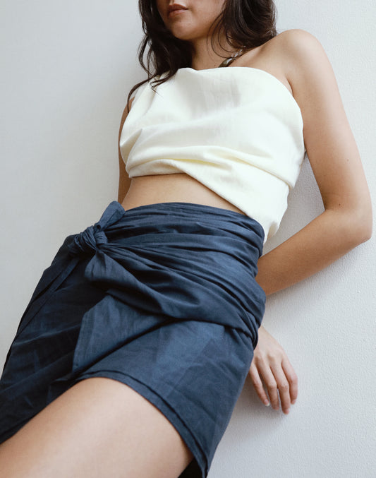 Freda Sarong / Charcoal